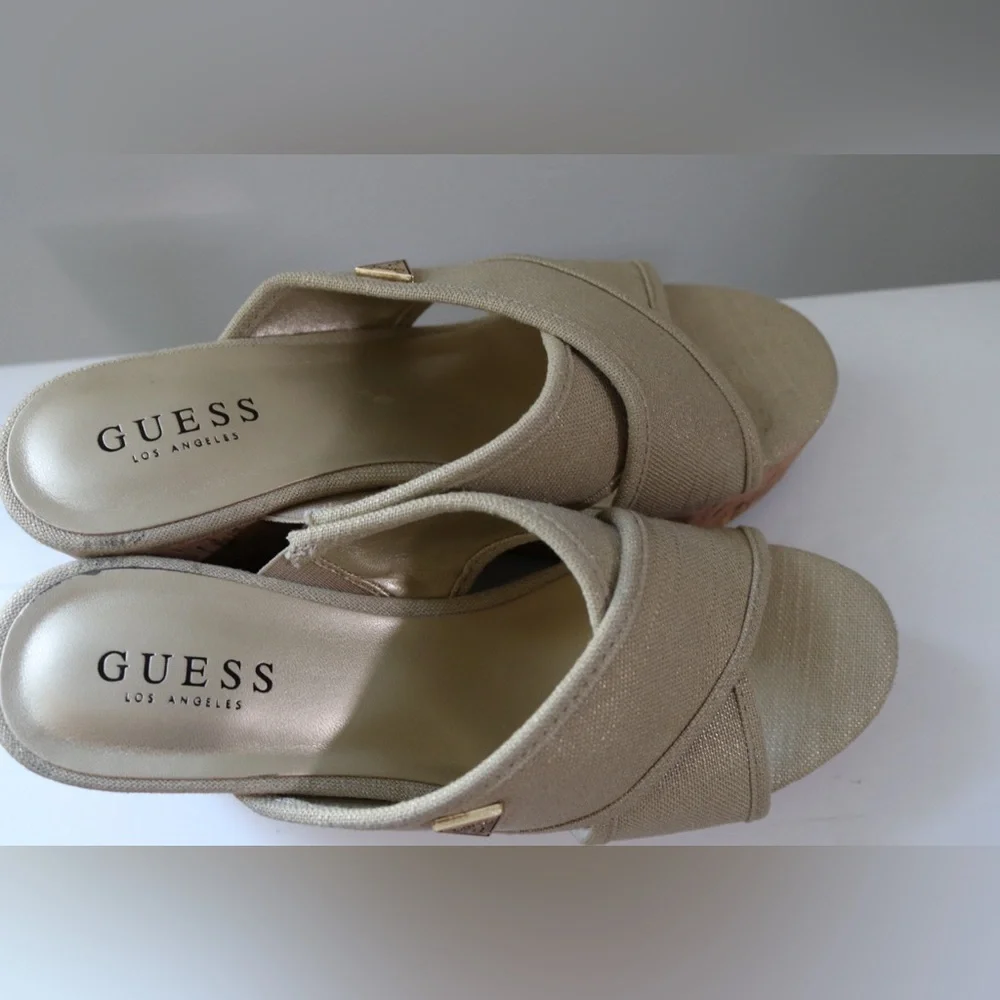 Guess Factory Cloys Summer Wedges Gold 710 Size 8.5 Style GFCLOYS2 Cork Platform
